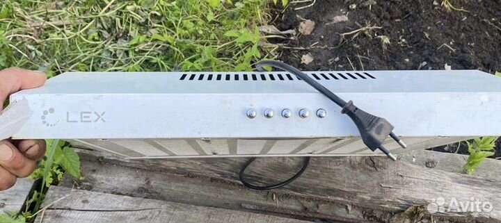 Вытяжка для кухни бу 50 см Lex