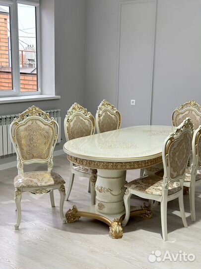 Столы и стулья 