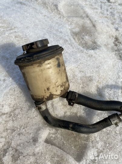 Бачек гур nissan almera n16