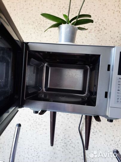 Микроволновая печь Midea с грилем