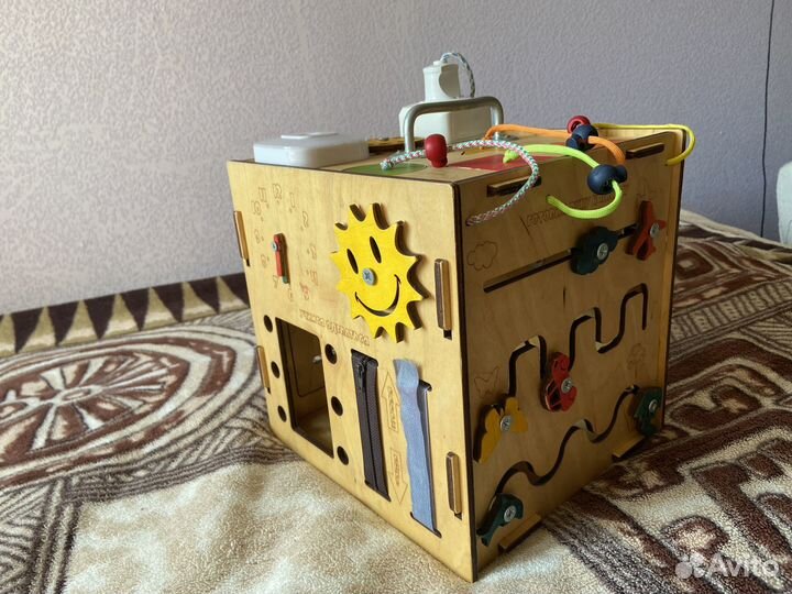 Развивающая игрушка