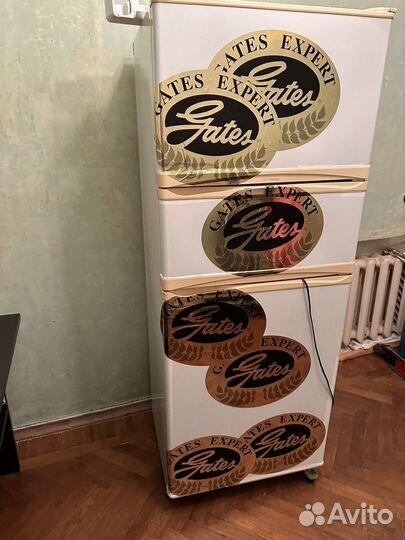 Холодильник Goldstar