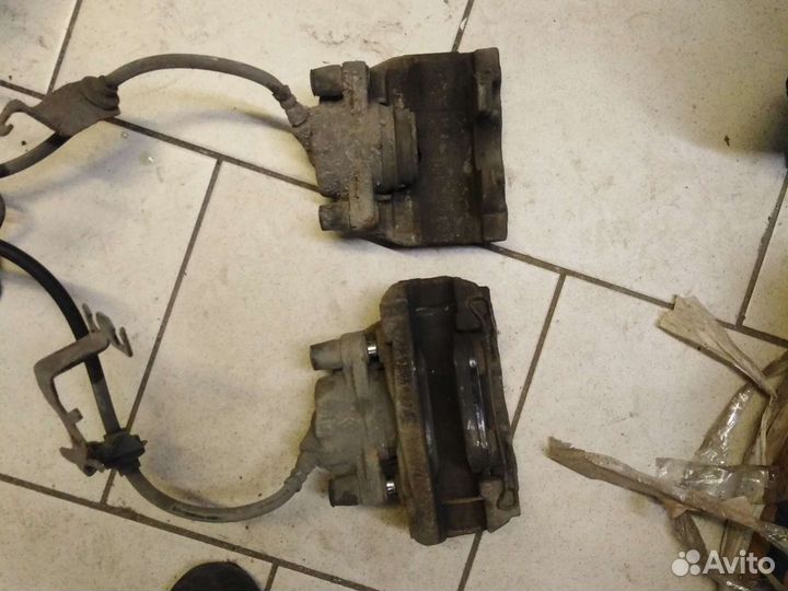 Суппорт тормозной Renault fluence megane 3