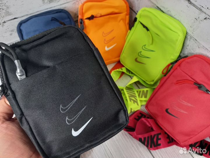 Сумка Nike через плечо