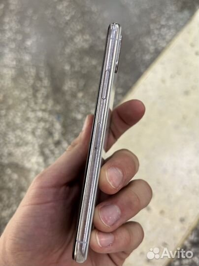 iPhone X, 64 ГБ