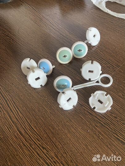 Защита розеток от детей