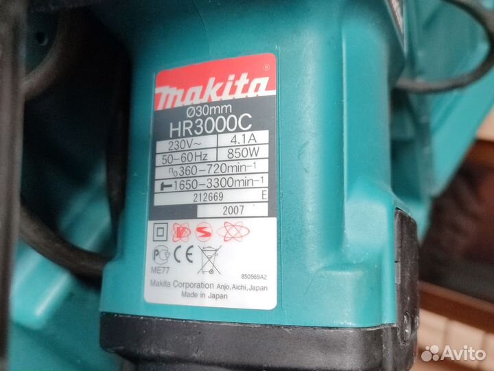 Перфоратор makita HR 3000c