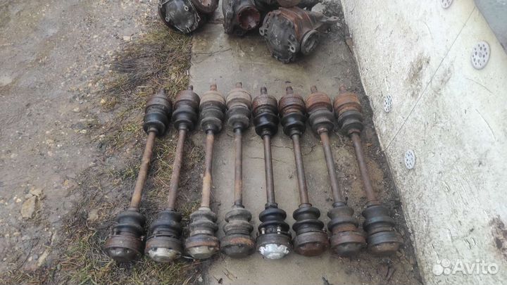 Привод полуось шрус Mercedes w201 w124