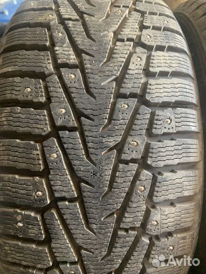 Nokian Tyres Hakkapeliitta 7 SUV 275/45 R20