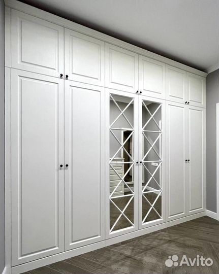 Встраиваемый шкаф