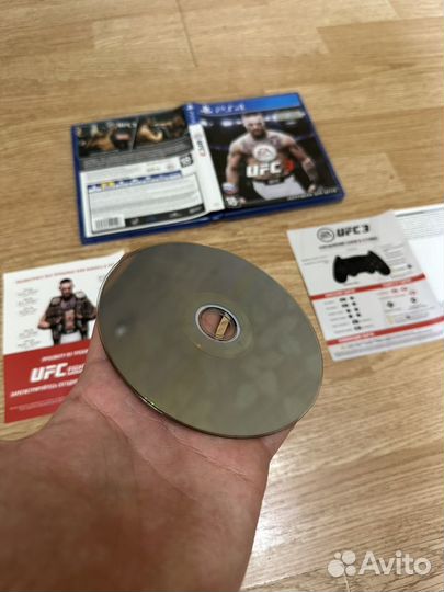 Диск на PS4 PS5 UFC3, в идеальном состоянии