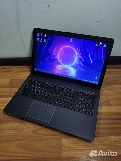 Asus 4 ядра/ddr4 4гб/500гб/geforce mx110 ddr5 2гб