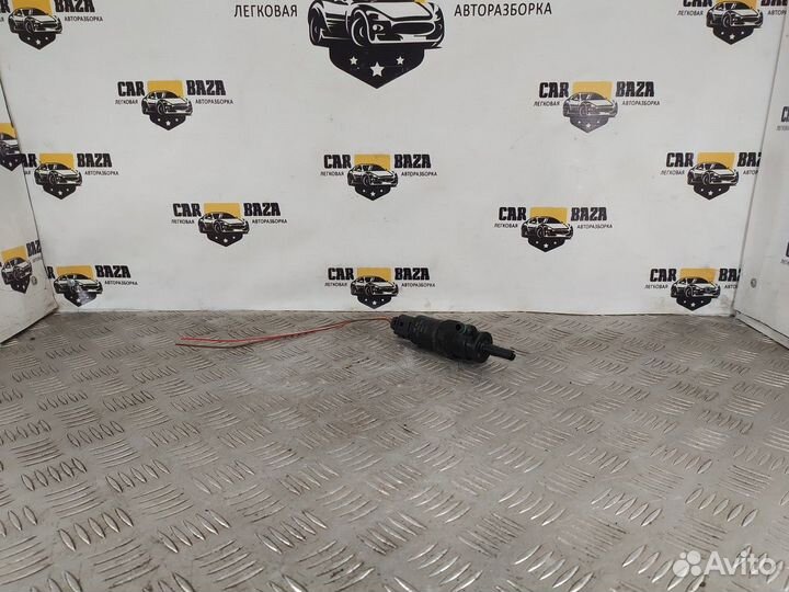 Насос омывателя фар