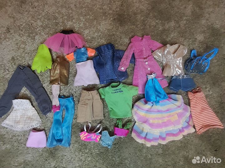 Вещи и обувь для кукол