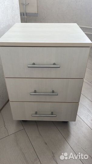 Тумба выкатная бу