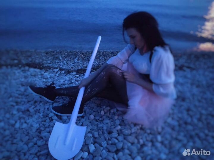 Подарок девушке Розовая лопата