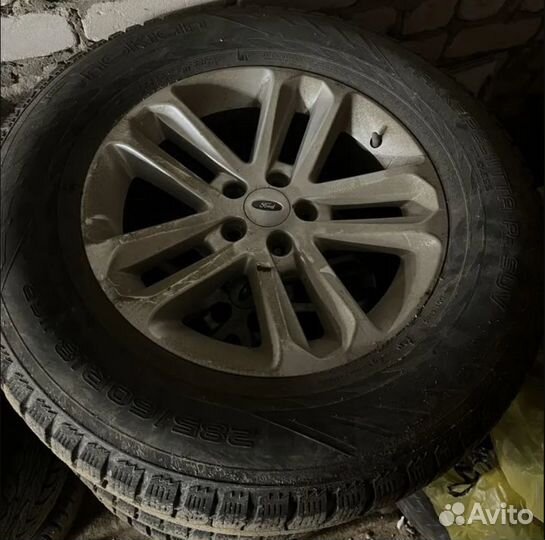 Nokian Tyres Hakkapeliitta R2 SUV 285/60 R18 116R