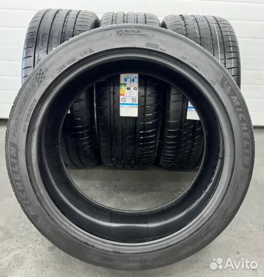 Michelin Pilot Sport 4 S 325/35 R23 и 285/40 R23 115Y