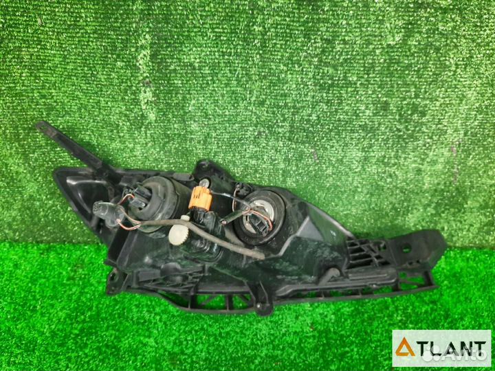 Фара передняя левая mazda axela