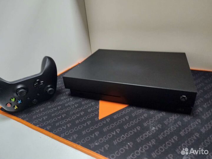 Xbox One X 1000Gb + Xbox Game Pass ultimate 2м