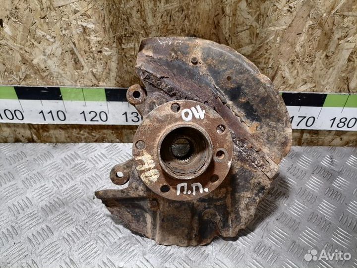 Кулак поворотный передний правый Bmw X5 e53 2000-2