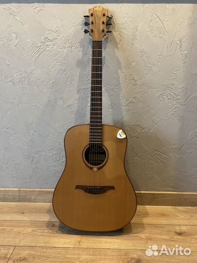 Гитара. Lag T118D