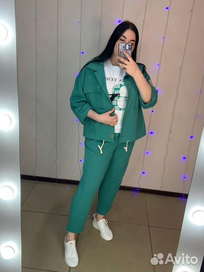Костюм женский