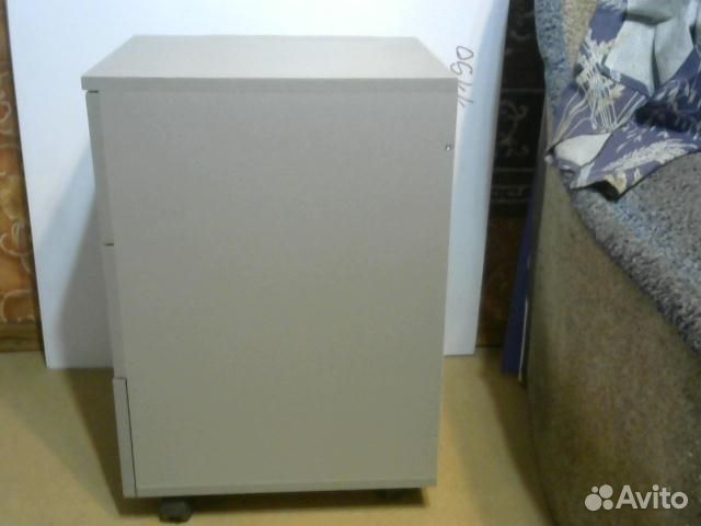 Тумбочка офисная выкатная