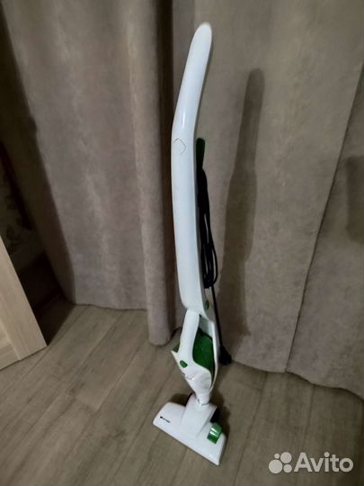 Вертикальный пылесос