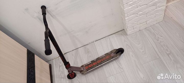 Самокат трюковой