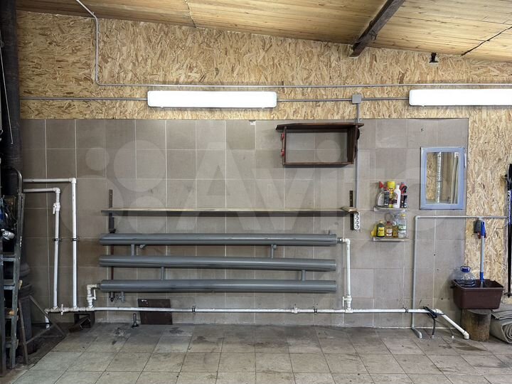 Гараж, > 30 м²