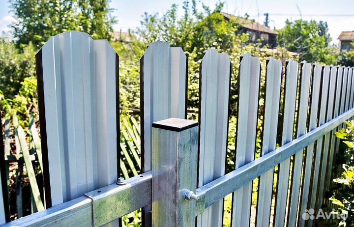 Металлический штакетник с долгим сроком службы