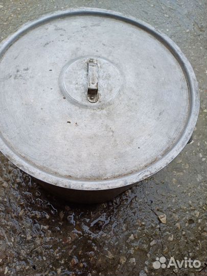 Алюминивая кастрюля на 20 литров