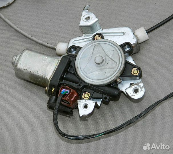 Стеклоподъемник двери задней правой Nissan Murano