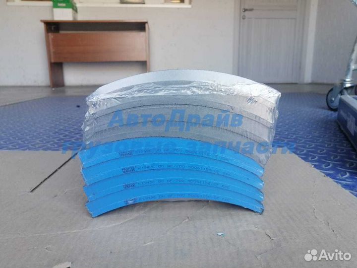 Колодки тормозные барабанные STD 19496 410x223 мм