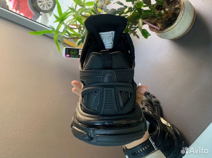 Balenciaga track 2 black