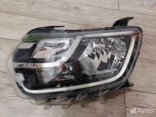 Фара левая от renault duster 2