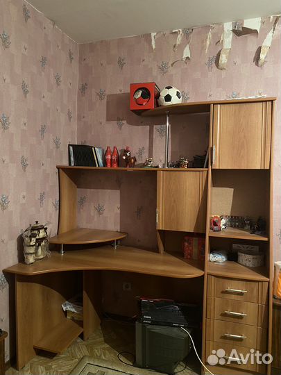 Компьютерный стол