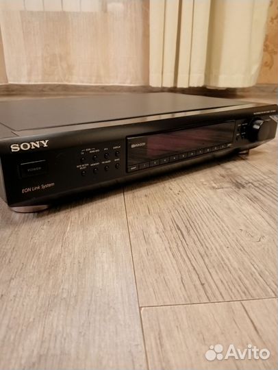 Sony FM stereo/FM-AM tuner ST-SE500