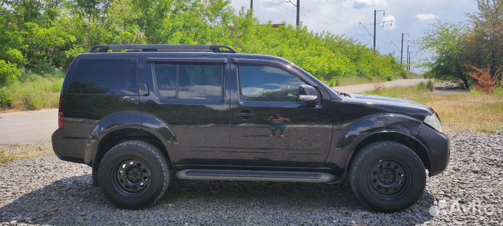 Nissan Pathfinder 2.5 AT, 2010, 270 000 км