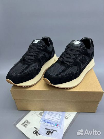 Кроссовки Balance черные женские летние