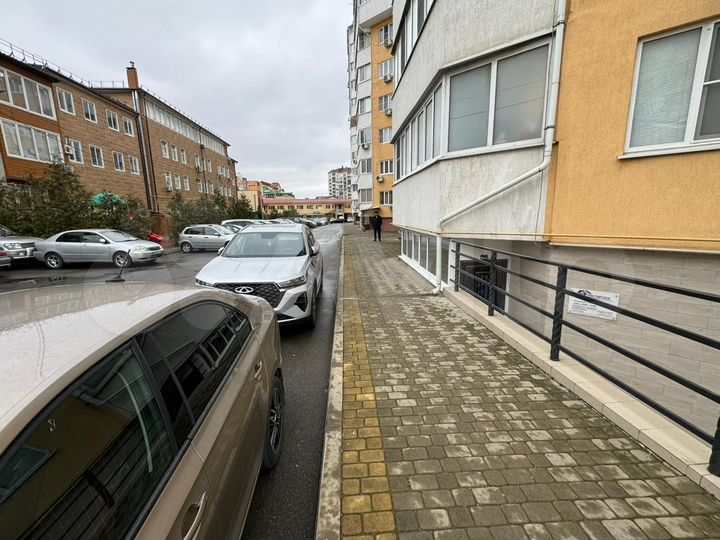 Помещение под коммерцию, офис