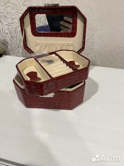 Шкатулка для украшений