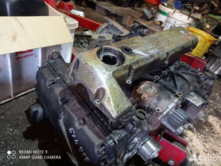 Mercedes 124 W124 Мерседес клапанная крышка 250D