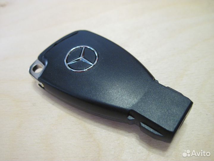 Mercedes-Benz чип ключ 3 кнопки малая 