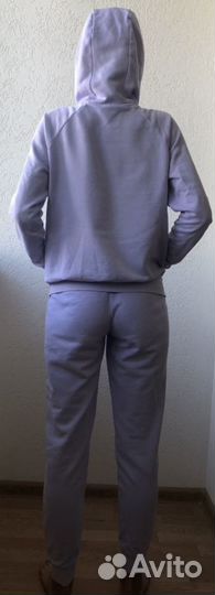Костюм спортивный