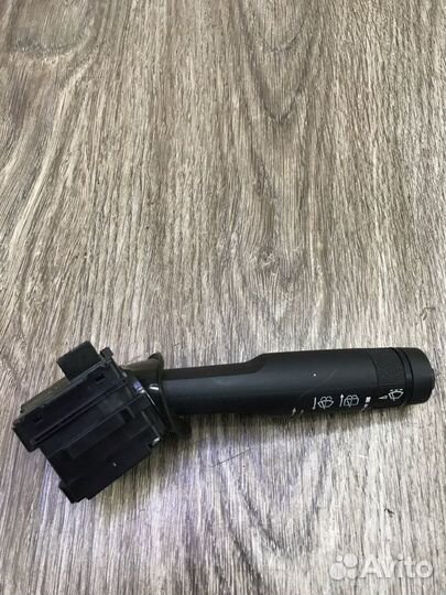 Переключатель дворников Opel Astra J 2010