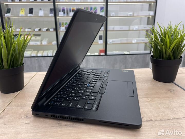 Dell i5-5300U/6gb DDR3/120SSD