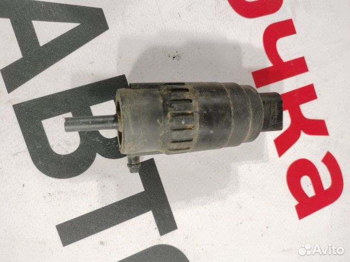 Насос омывателя Skoda Octavia лифтбек 1.6 BSE 2010