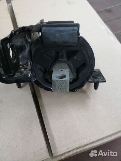 Опора двигателя polo sedan